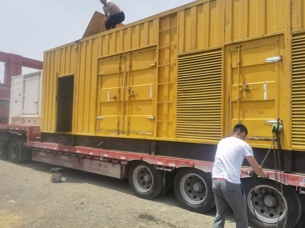 郧阳除了负载情况和发动机维护,还有哪些因素会影响 200kw 柴油发电机的油耗?